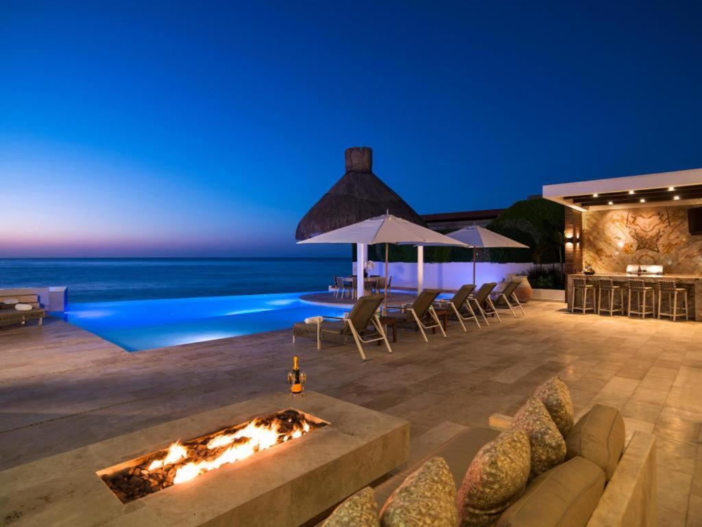 Ultra Exclusive Beachfront Villa Just Steps From The Sand With Butler Included San José del Cabo 외부 사진