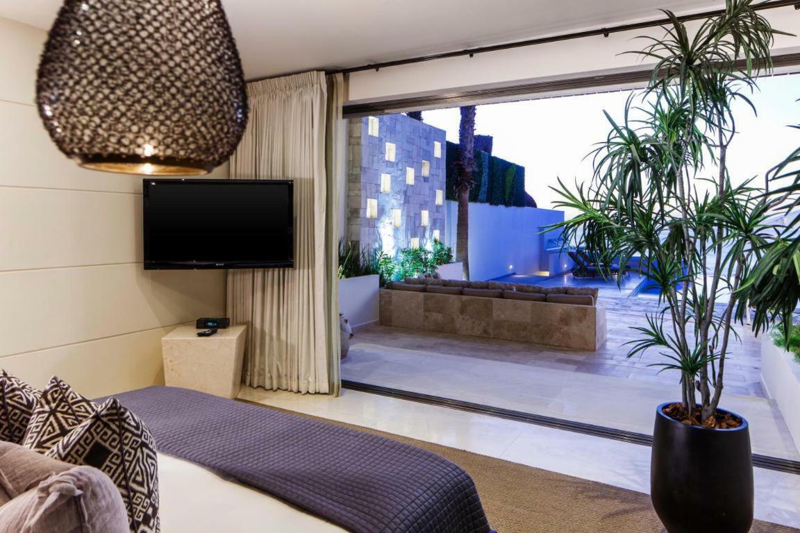 Ultra Exclusive Beachfront Villa Just Steps From The Sand With Butler Included San José del Cabo 외부 사진