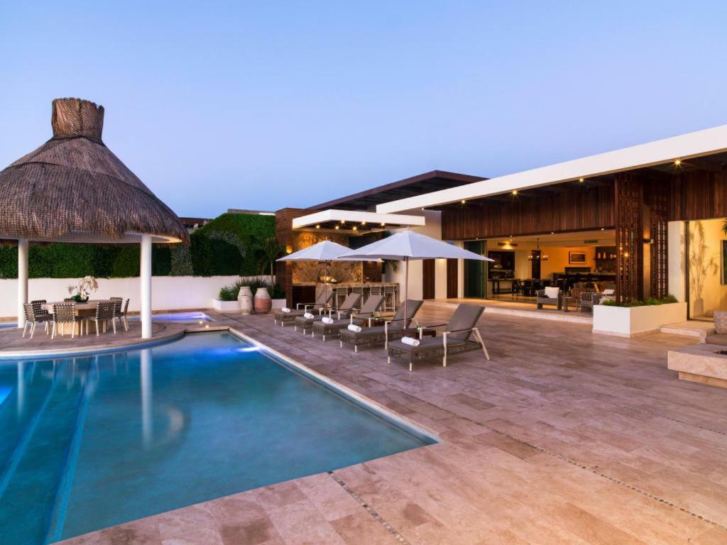 Ultra Exclusive Beachfront Villa Just Steps From The Sand With Butler Included San José del Cabo 외부 사진